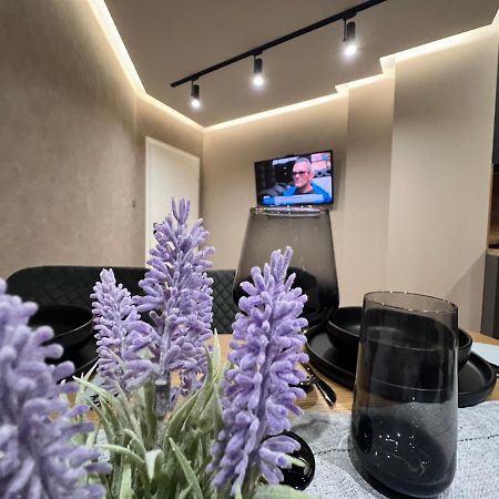 Apartament Varosha Luxury Lovetsj Buitenkant foto