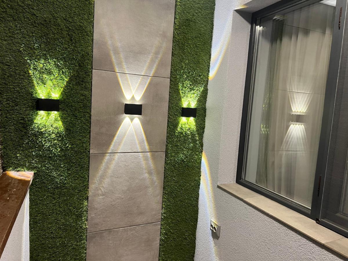 Apartament Varosha Luxury Lovetsj Buitenkant foto