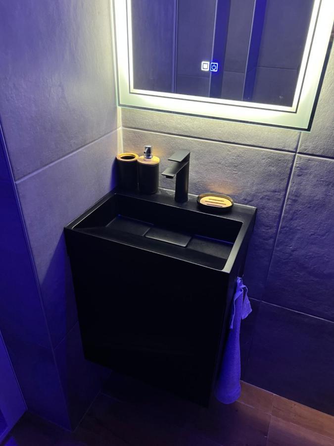 Apartament Varosha Luxury Lovetsj Buitenkant foto