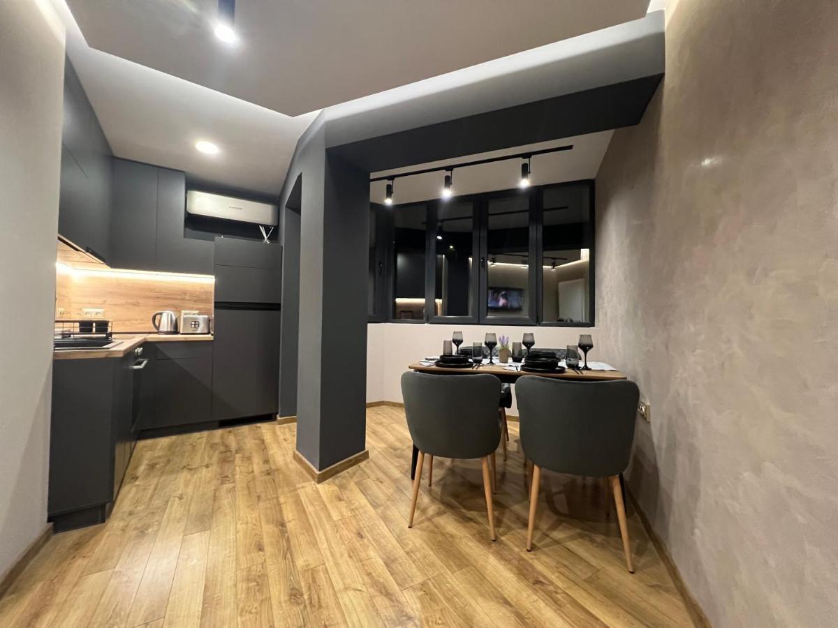 Apartament Varosha Luxury Lovetsj Buitenkant foto