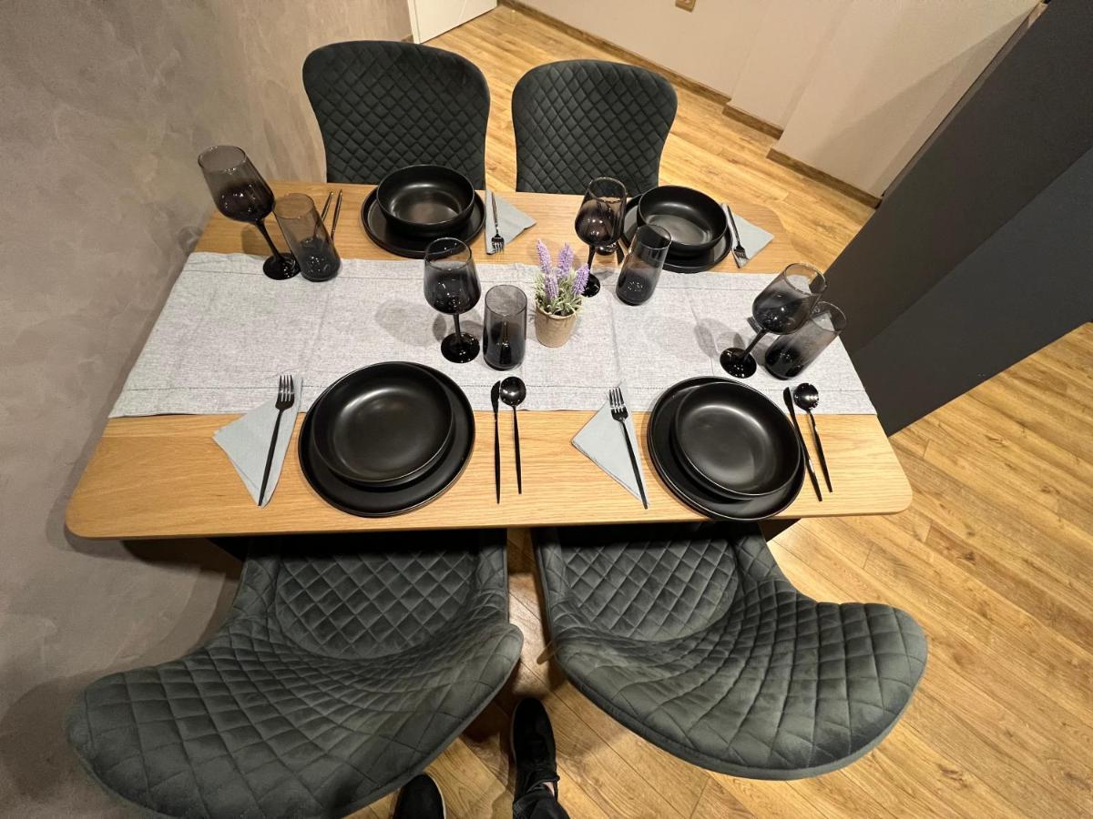 Apartament Varosha Luxury Lovetsj Buitenkant foto
