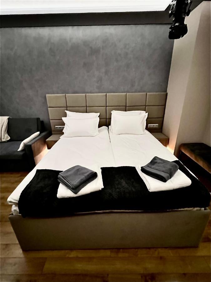 Apartament Varosha Luxury Lovetsj Buitenkant foto