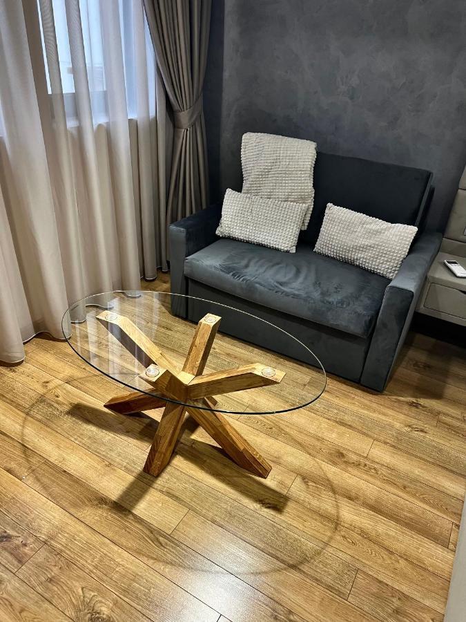 Apartament Varosha Luxury Lovetsj Buitenkant foto