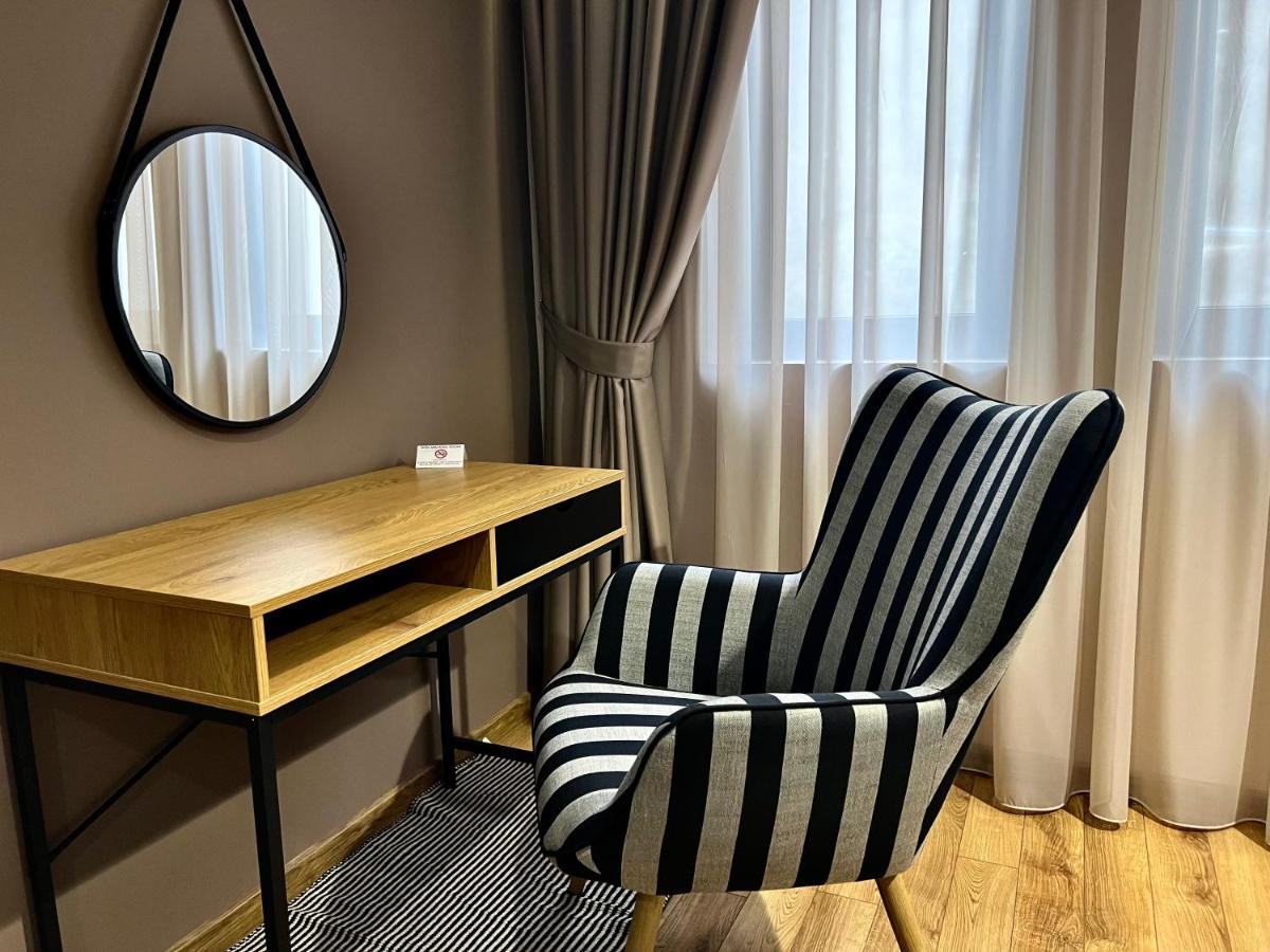 Apartament Varosha Luxury Lovetsj Buitenkant foto