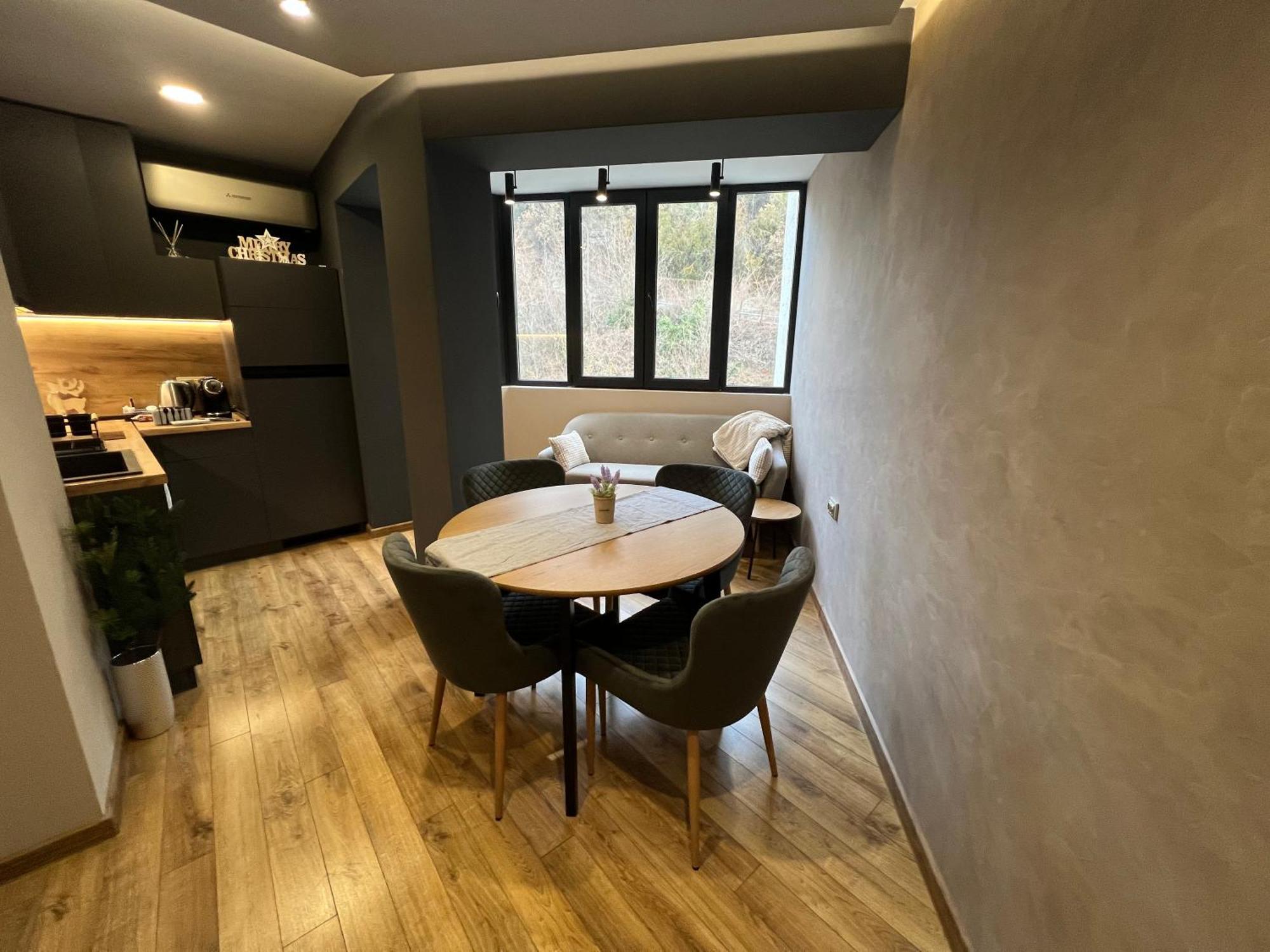 Apartament Varosha Luxury Lovetsj Buitenkant foto