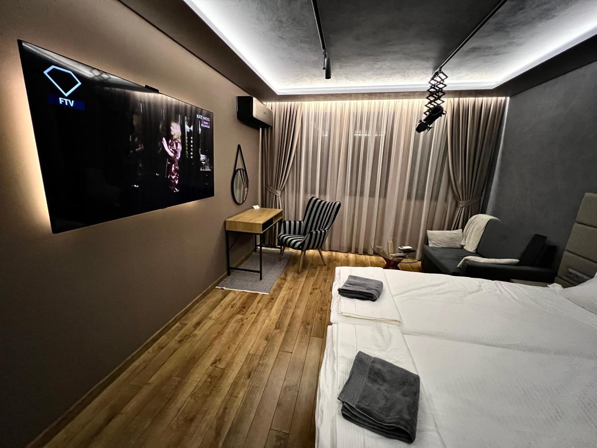 Apartament Varosha Luxury Lovetsj Buitenkant foto